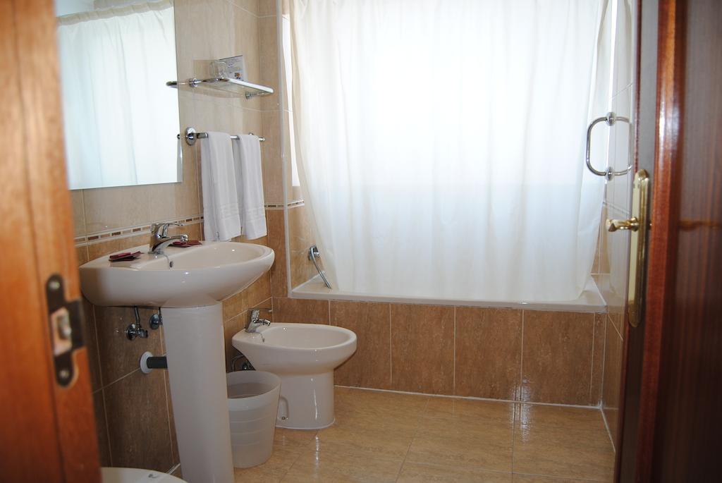 Hostal El Mirador La Lastrilla Δωμάτιο φωτογραφία