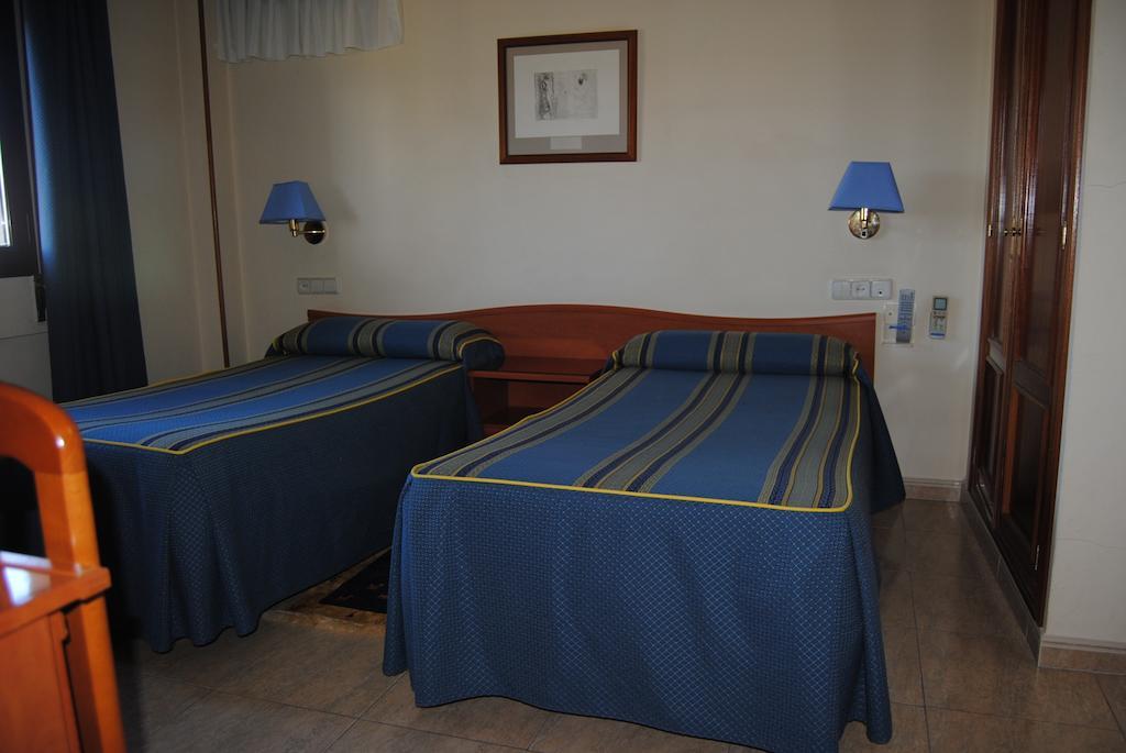 Hostal El Mirador La Lastrilla Δωμάτιο φωτογραφία
